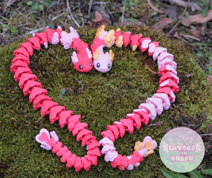 Liebeszauber-Schlange – Ein Symbol der Verbundenheit Layers in Green