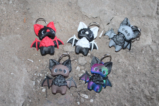 Magischer Fledermaus-Pixie – Geheimnisvolle Herbstdekoration Layers in Green