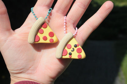 Pizza-Schlüsselanhänger Set – 6 Stück zum Teilen & Sammeln Layers in Green